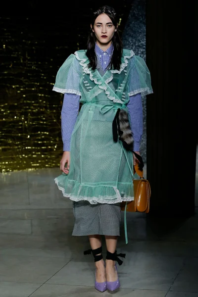Look 8